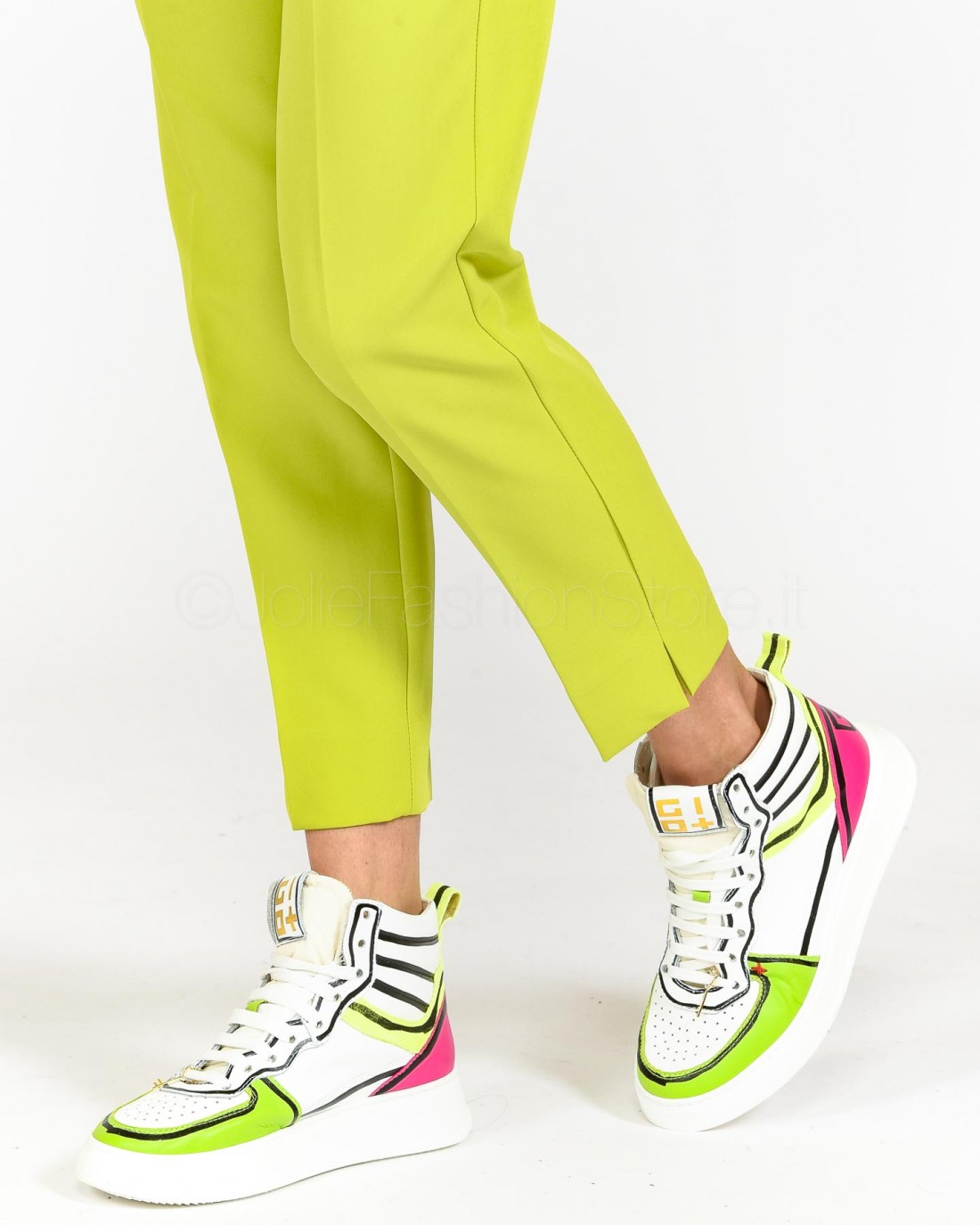 Gio + Sneakers Alta Bianca e Multicolore Segni Neri  ADA 28