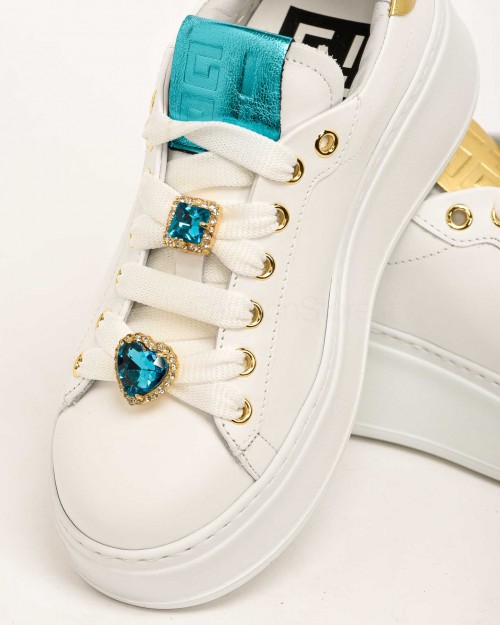 Gio+ Sneakers Bianco con Applicazioni Azzurre  PIA 110