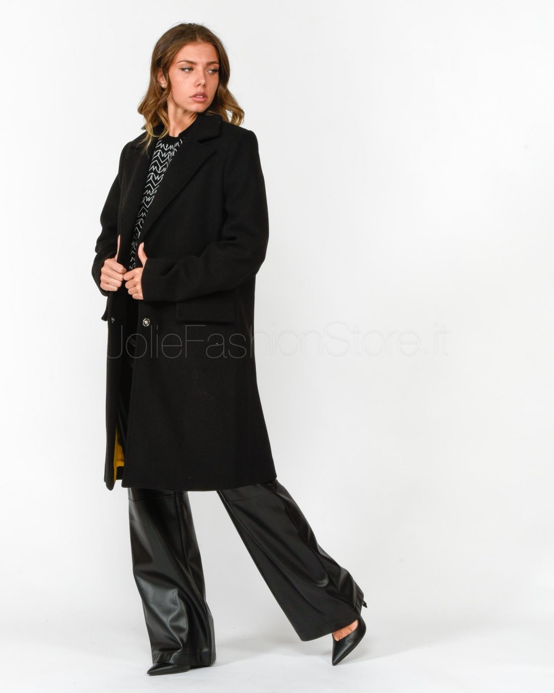 Front Street 8 Cappotto Basic in Panno Nero  30026 1000