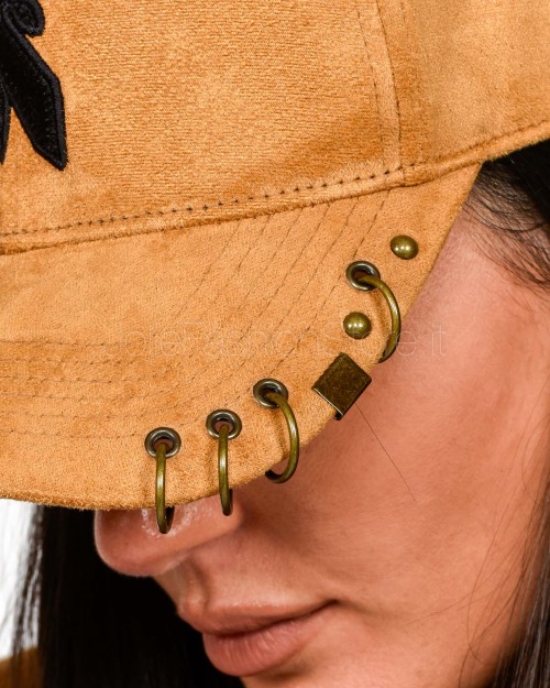Patrizia Pepe Cappellino da Baseball Natural con Piercing e Borchie  8F0065 E074 B768