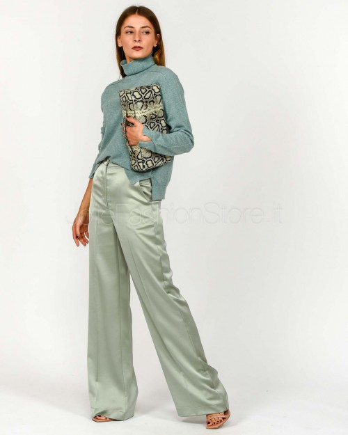 Not Shy Aquamarine Cashmere Turtleneck Sweater Model Pola  POLA AH25 AQUAMARINE