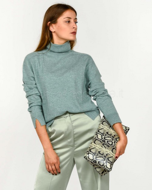 Not Shy Aquamarine Cashmere Turtleneck Sweater Model Pola  POLA AH25 AQUAMARINE