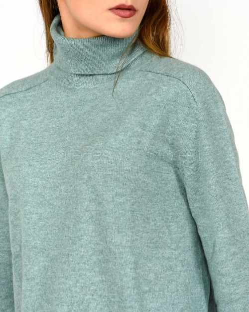 Not Shy Aquamarine Cashmere Turtleneck Sweater Model Pola  POLA AH25 AQUAMARINE