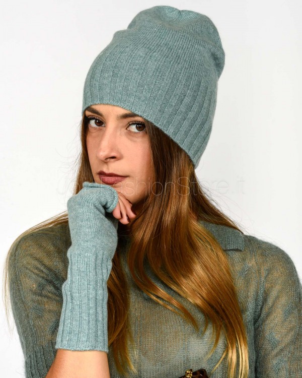 Not Shy Cappello in...