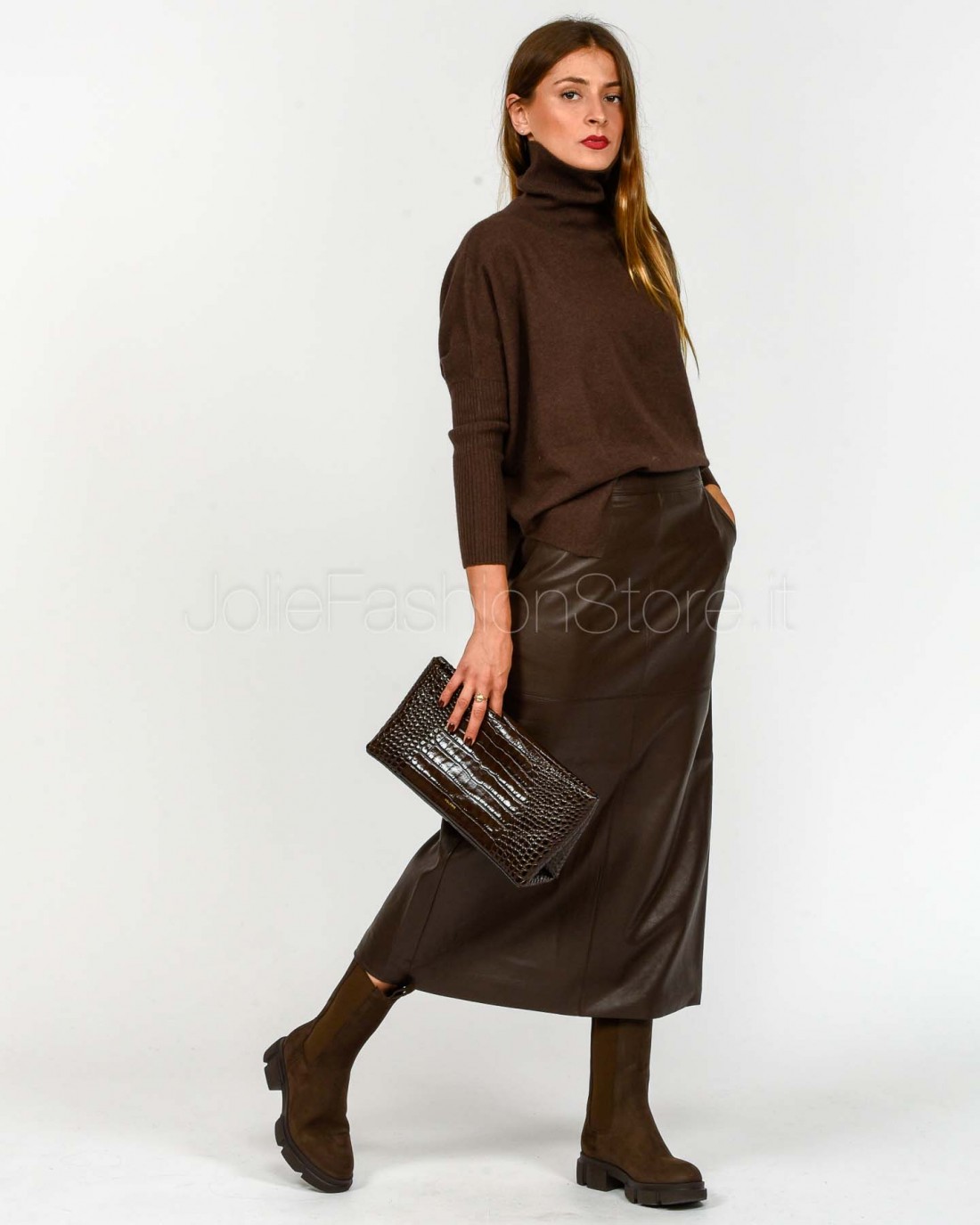 Not Shy Poncho in Cashmere Coffee...
