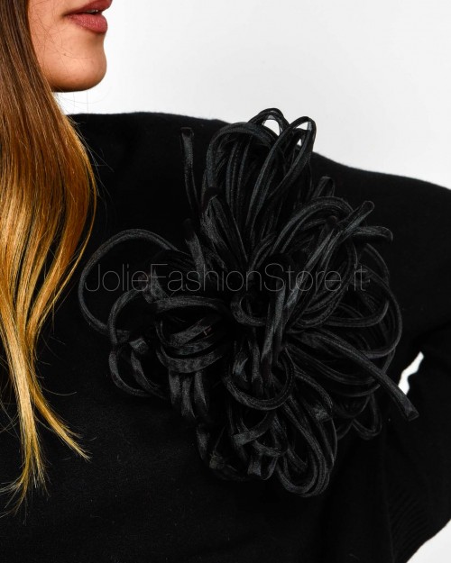 Meimeij Black Floral Brooch  M5IQ11 100