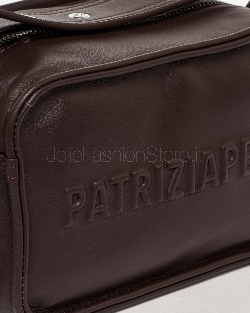 Patrizia Pepe Camera Case (IM)PERFECTION in Pelle Deep Chocolate  2B0153 L113 B856