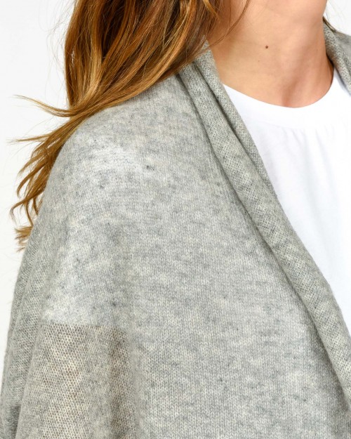Not Shy Cardigan in Cashmere Grigio Modello Diluvia  DILUVIA GRIS CHINE