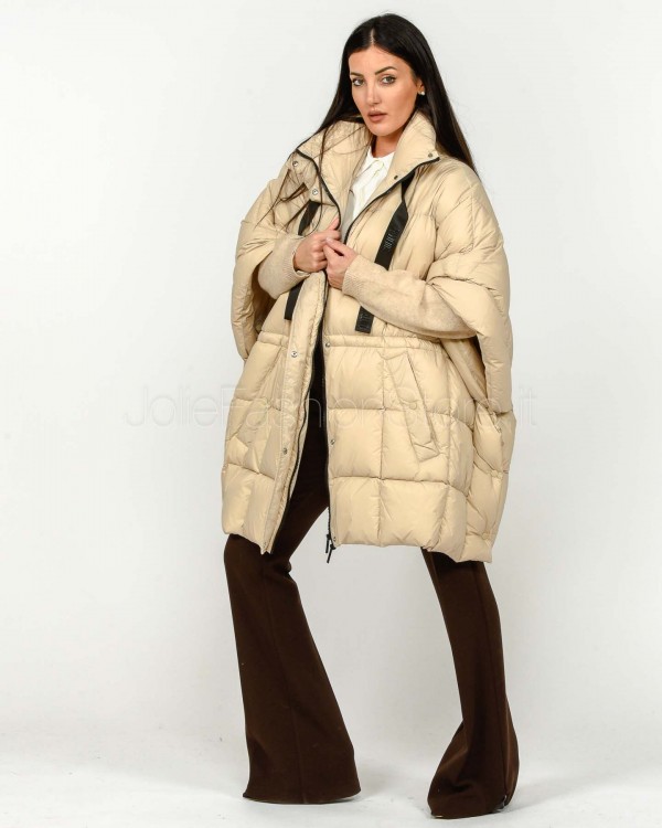 Solo Tre Piumino Maniche a Pippistrello Beige  M1F0166 FU 04S MANDORLA