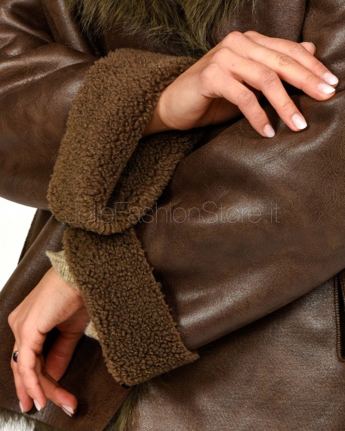 Tavus Milano Giacca Over Reversibile Eco Pelliccia Marrone  25352 BROWN