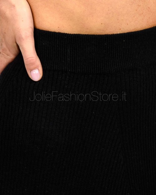 Not Shy Gonna Nera  JULIETTE NOIR