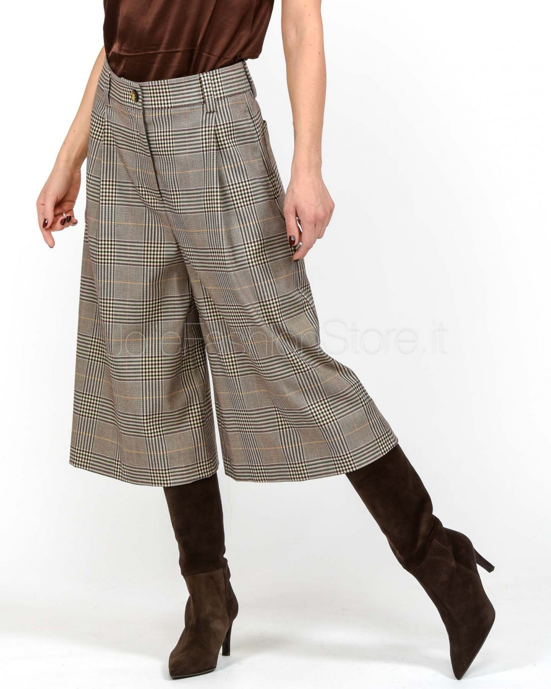 Solo Tre Bermuda Con Piences Caffelatte