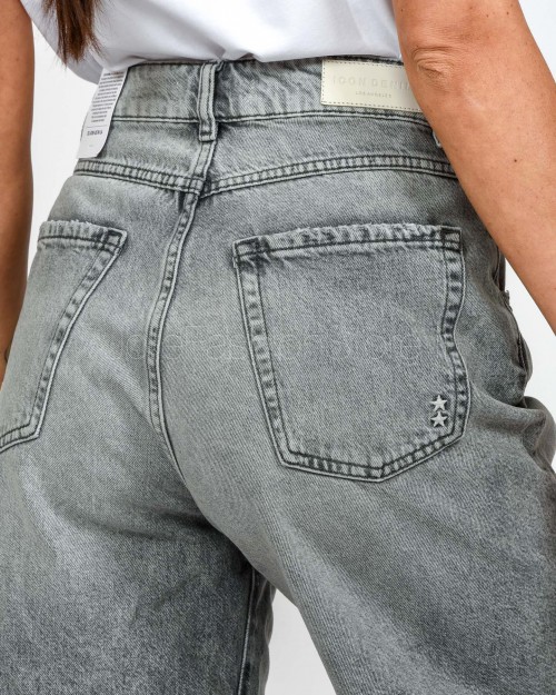 Icon Denim Bermuda Grigio Modello Lea  LEA GR1007