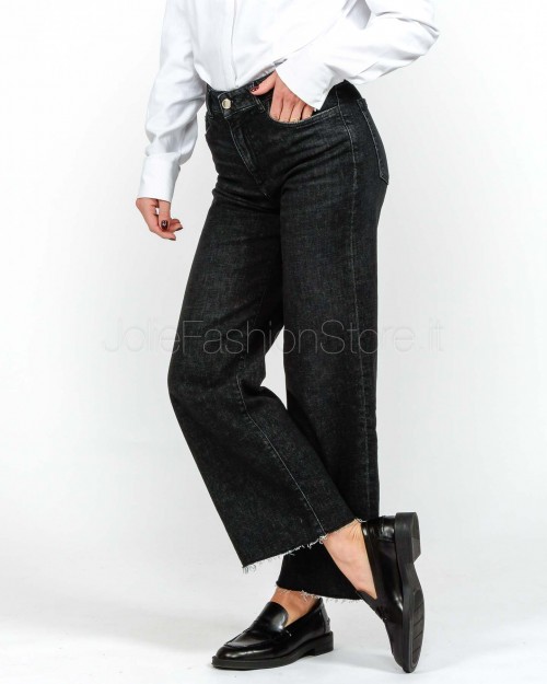 Icon Denim Jeans Crop Modello Angie Nero