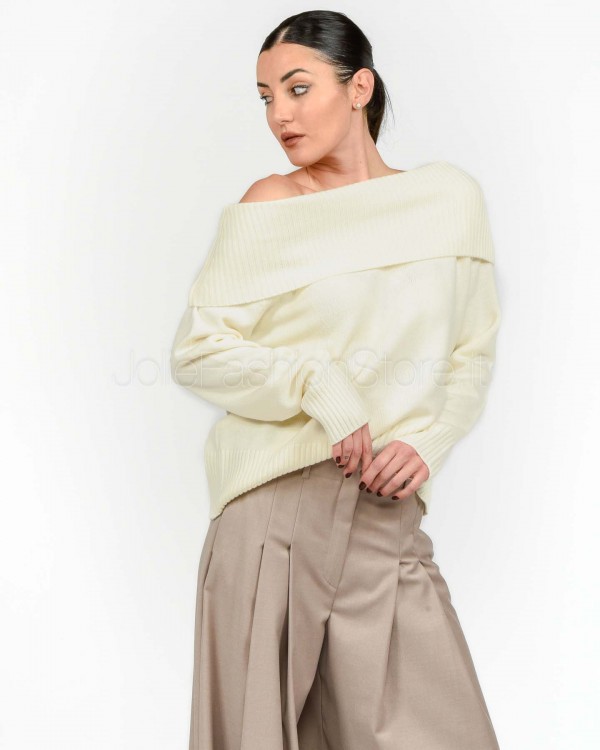 Marella Sweater with Schiffer Neckline and Raglan Sleeves in Cream  LAMBRO